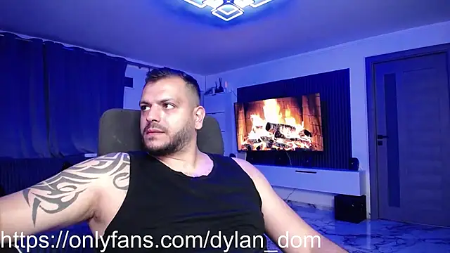 dyllan_dom_ webcam