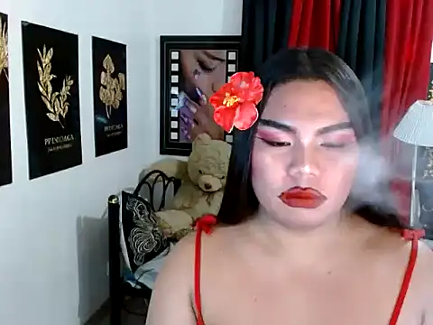 TSbrianaHugeCock live sex cam