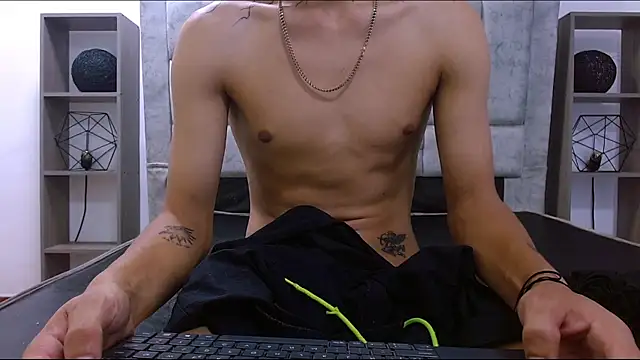 Daniel_Guty live sex cam
