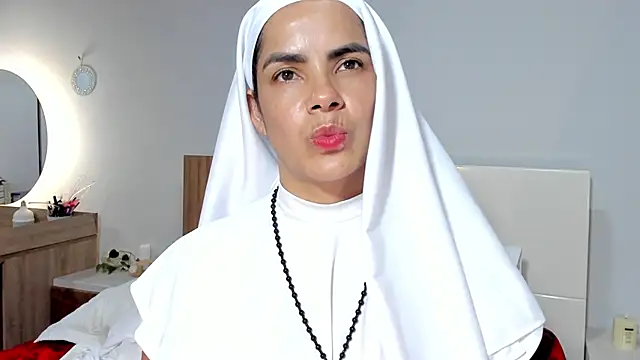 ClaraMariaMon webcam