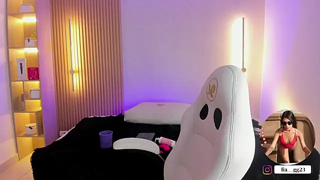liah_cleir webcam
