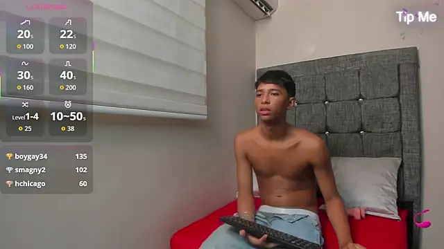 Little_Twink19x webcam