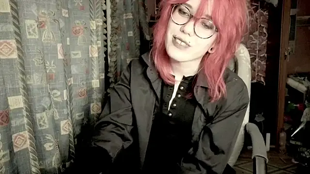 whiny_emo_boi webcam