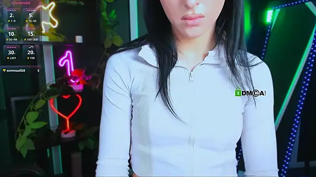 alia_skay webcam