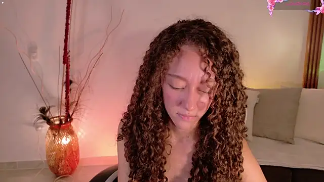 ChloeMoreti webcam