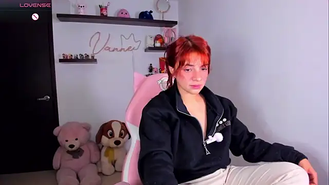 Vannessa__Shy webcam