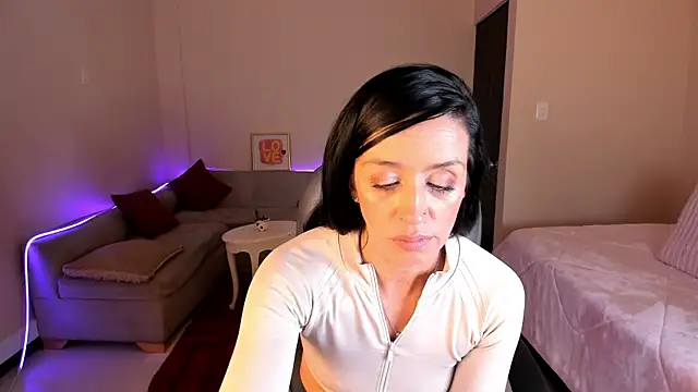 Kristen_Garner webcam