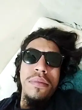 AlexAlejandro13 webcam