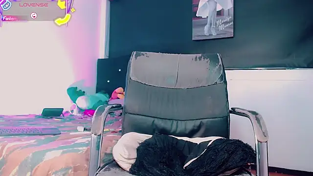 Preview of kendall_hornyy