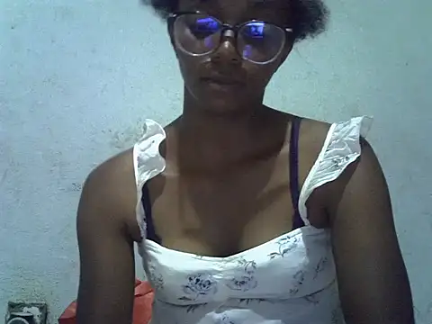 ElianeHot webcam