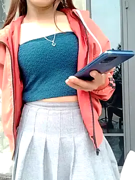 Zara-Lina webcam