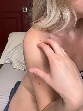 carlaaa live sex cam