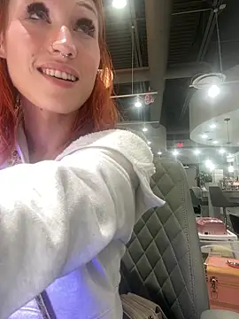 ThornsandHoney webcam