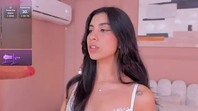 zia_cooper webcam