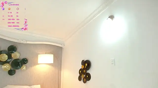 laraa_jeean webcam
