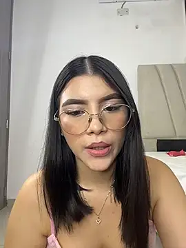Julieta_Hornyx webcam