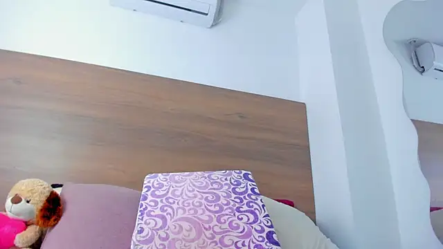 selenaflamemj webcam