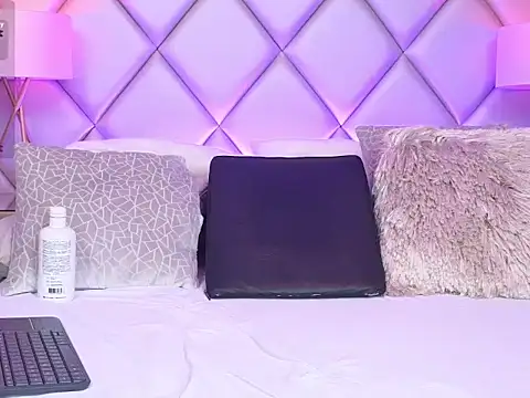 lenathomson - LenaThomson's free webcam - UK Sex Cams
