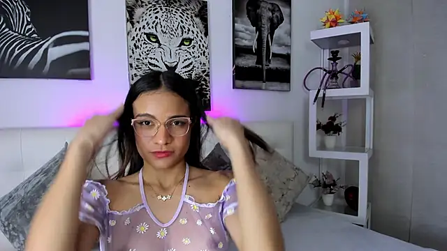 leyah_ webcam