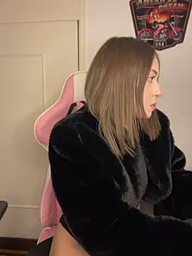 PrettyAmber webcam