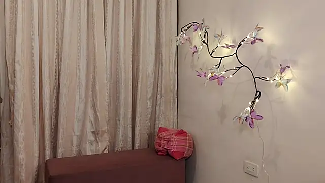 Bella_Exhibition webcam