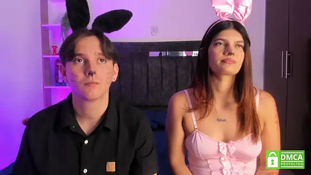 Mariana_and_Ronny webcam