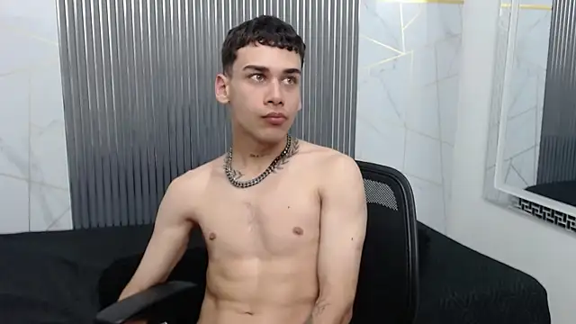 Kitsune_44 webcam