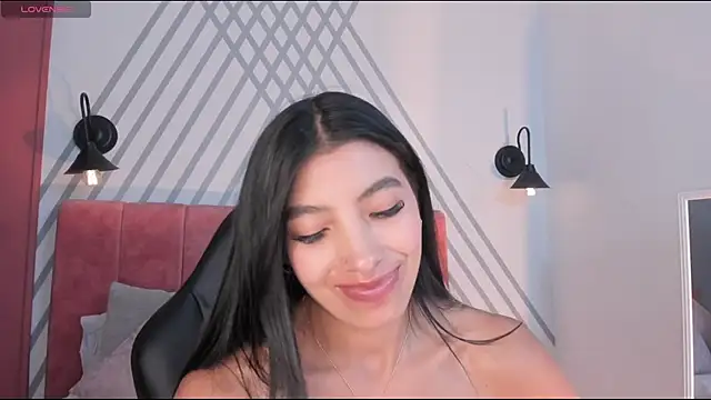 Tiffany_Low webcam