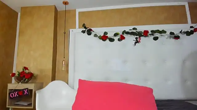 heidy_milf - Heidy_milf's free webcam - UK Sex Cams