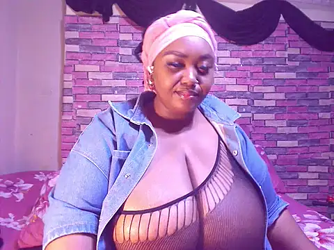 BustySavita webcam