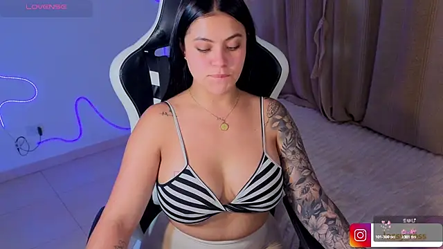 Victoryyy_ webcam