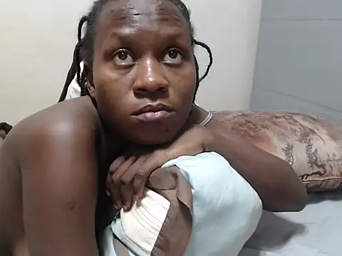 CandyLovesU2 webcam