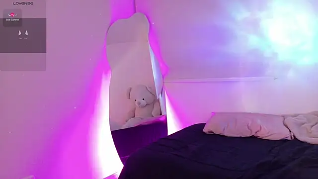 Lia_Tinez webcam