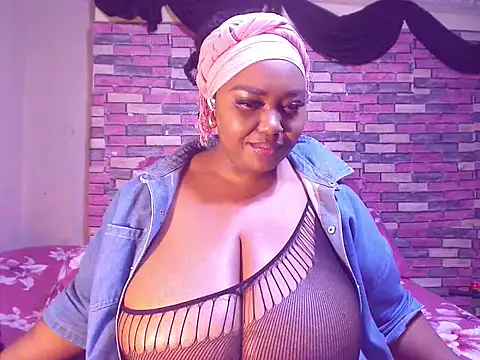 BustySavita webcam