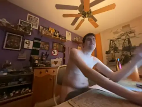 aleix_hot_666 (M young) - Comprarme nuevos juguetes