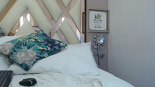 Katt_Diamond_ webcam
