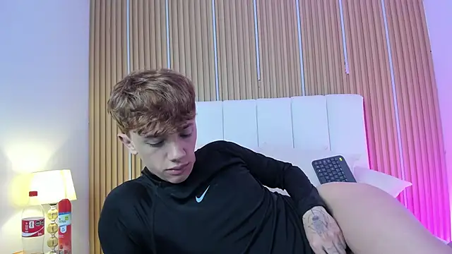 tomy_rox (M young) - masturbation with oil
