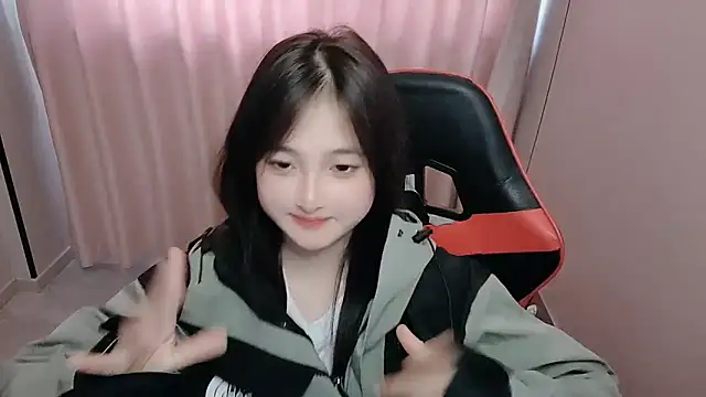 美女xxz98在线直播
