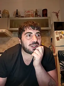 bear_skinny webcam