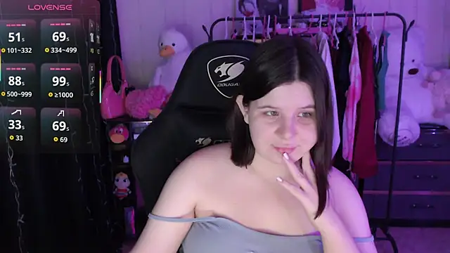 AmyVibess webcam