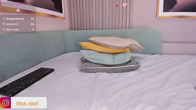 Blue_Sixx webcam