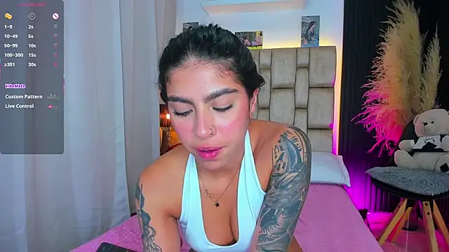 little_sophie18 webcam