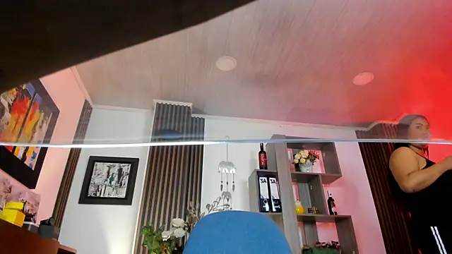 ValentinaNoir webcam