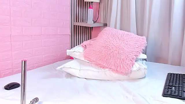 Eliza_rossa webcam