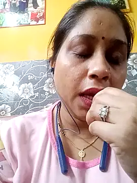 CuteKajal67 webcam