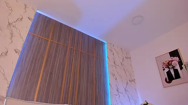 IsabellaAllen webcam