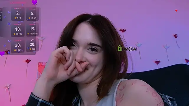 liana_kisses webcam