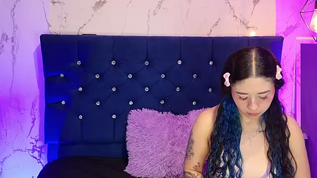 Dakotaa_Johnson webcam