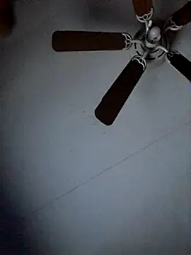 SukItSlo444 webcam