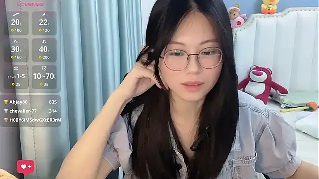 美女Luna-666在线直播